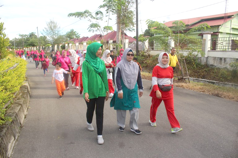Meriahkan HKGB ke-66, Polres Nagan Raya Gelar Jalan Santai