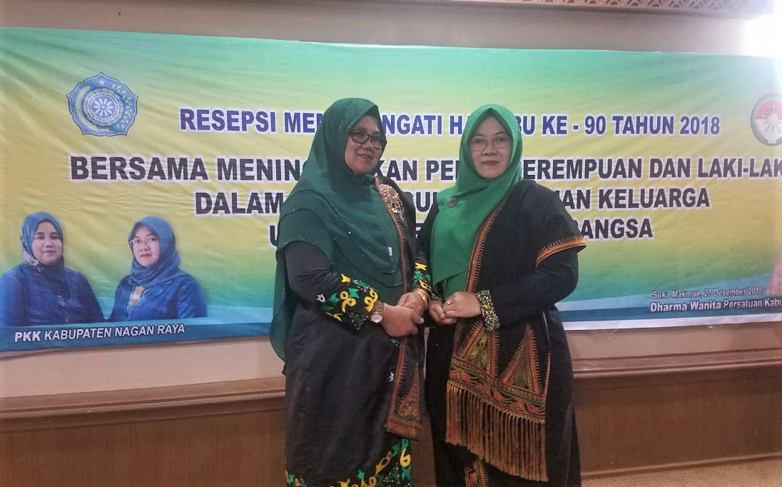 Ibu-Ibu PKK Gelar Resepsi Peringatan Hari Ibu